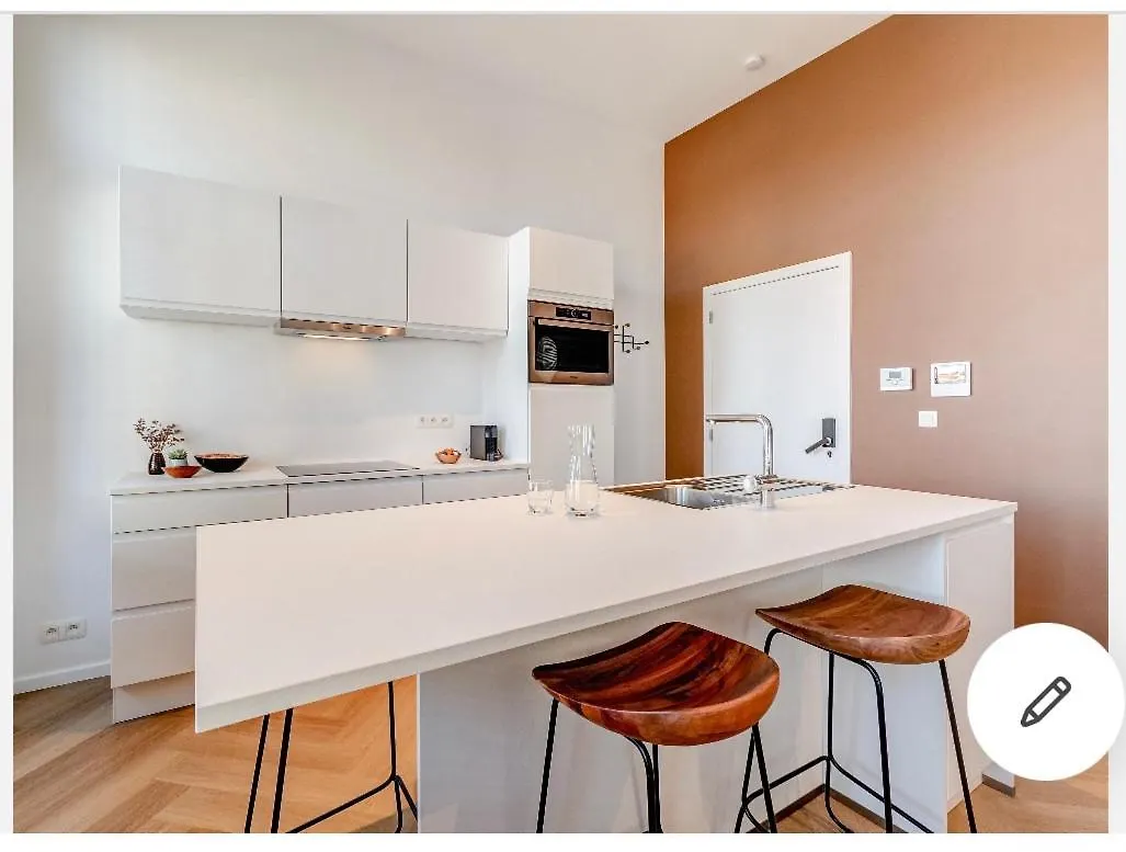 Room Engine Residence Antwerp Apartment